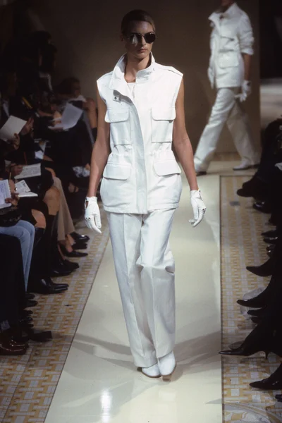 Look 1